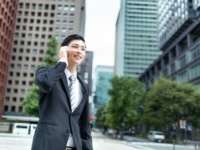 女性が憧れる「育ちのいい男」の特徴3　「いつも●●を持っている」ほか