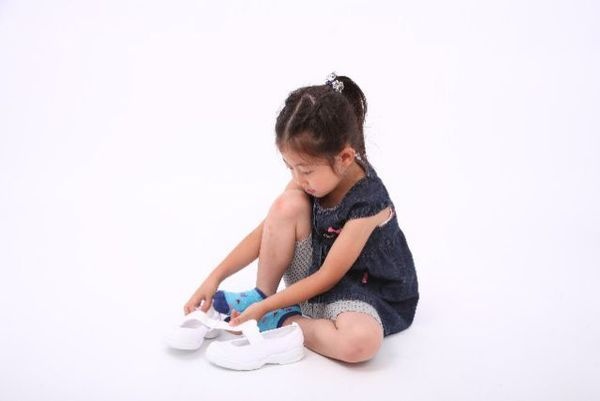 妊娠すると簡単にできなくなる普通のこと「足元をみる、靴をはく、立つ、座る」