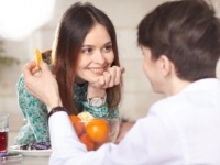 ズバリ、結婚願望が強い女性は重い？　男子●●％⇒「YES」と回答