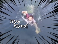 我が身を顧みず池に入り込み必死に救助！危機一髪で間に合った！で、この男性は一体何を助けたのか？
