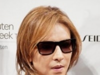 YOSHIKI
