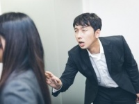 世の男性がしたいのは「追われる恋」or「追う恋」？⇒「追われる恋：自分に惚れてるという優越感に……」（27歳男性）