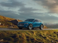 アウディの電気自動車シリーズ、e-tronのSUVモデルは2019年後半に国内発売決定！eトロンの歴史と今後登場予定のモデルは？