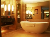 平井アナ「夜、お風呂に入らない」と驚愕発言！・・・お風呂嫌いな芸能人女性・４選