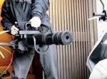浴びせられる弾幕。　もはやエアガンの域を超えたマシンガンがすごい！笑