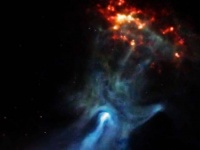 宇宙規模の心霊写真！？青白い巨大な手のようにみえる超新星爆発の光