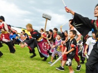 みんなと協力して戦おう！天空の城下町で「戦国中～チャンバラの合戦　天空の乱～」開戦！