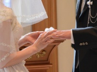 「結婚したいなら理想を下げるな」カウンセラーがすすめる妥協しない婚活(＊画像はイメージです)