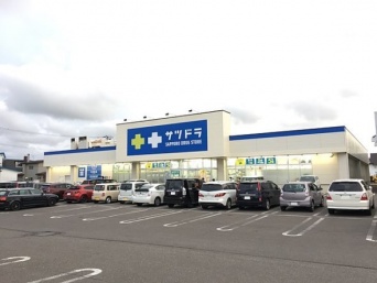 サツドラ網走店（RJDさん撮影、Wikimedia Commons