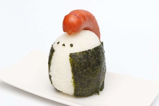 食ってみろオラァ！（以下、画像はぼく、シマエナガ＠daily_simaenagaさんのツイートより）