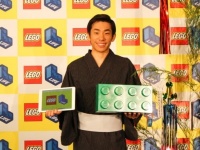 使える文字は“レゴ絵文字”だけ！　SNSアプリ「LEGO Life レゴライフ」が誕生