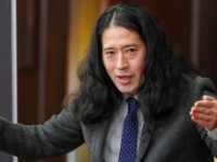 ピース・又吉直樹⒞吉本興業