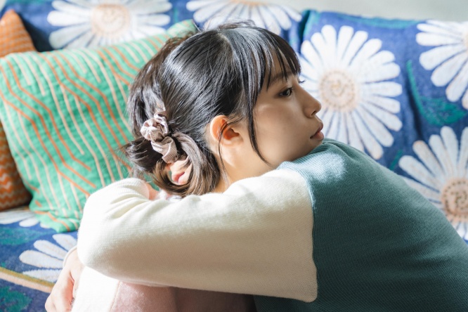 南沙良、山田孝之、板垣瑞生出演の短編映画「恋と知った日」無料配信決定　場面写真・予告映像到着！