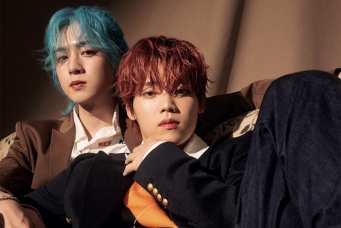 INI 木村柾哉＆佐野雄大が登場！　本日発売『女性セブン』　「トト兄弟」のくっつくグラビア！！