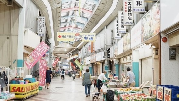 東大阪市・近鉄布施駅前商店街（クジラ株式会社PRリリースより）