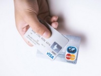 ヤバイ損してる!?　クレジットカードの選び方【FPが回答】