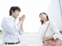 ありえない!!　女子がドン引きした初デートの会計6選　「財布忘れてきた」ほか