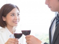 正直かなりの出費が痛い！　女性が合コンに払える金額の上限1位は？ 「●千円以内」