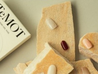 マットもツヤも楽しめる。爪にやさしいセミジェルネイル発売