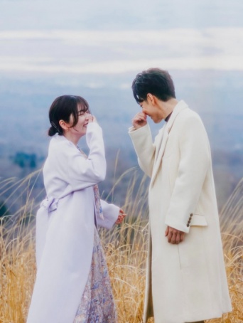 Instagram:小芝風花(@fuka_koshiba_official)より