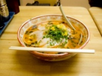 【男子の本音】レンゲの中に“ミニラーメン”を作る女子ってなんなの？
