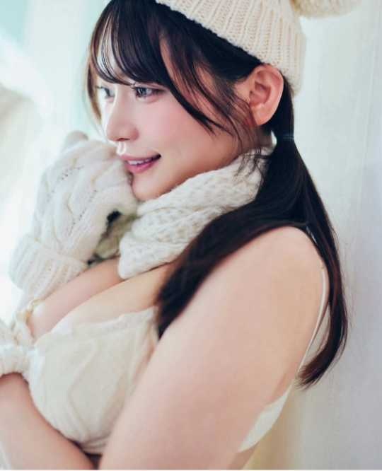 Instagram:似鳥沙也加(@uw.sayaka)より