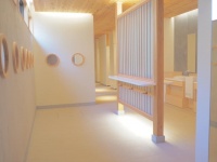 おもてなしトイレの内装（宮島観光情報公式FaceBookより）