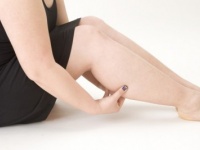 彼女のほうが脚が太い……。彼氏の本音は？　⇒「痩せろ！」