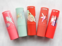 コフレドール・2021夏の限定リップを全色レビュー！　見た目も可愛いミニルージュ