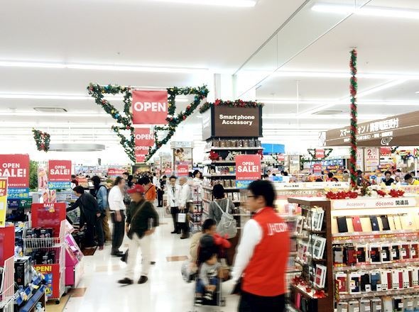 賑わう店内の様子(Jタウンネット大阪撮影)