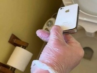 10年前に失くしたiPhoneがトイレの排水管から出てきた件。しかも画面はほぼ完ぺきな状態