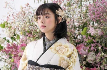 Instagram:池田エライザ(@elaiza_ikd)より