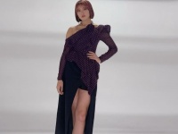 脚長すぎっ!!!　王林、身長170cmのスタイルを生かしたミニコーデに絶賛の声