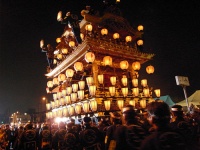 秩父夜祭（scyllaridesさん撮影、Flickrより）