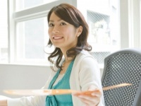 意外にも肝っ玉母さん系に胸ズキュン!?　イケメンが「思わず恋しちゃう」年上女性って？