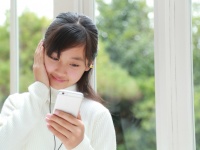 ​子供の学習費用、私立が公立の3倍に1,770万円