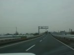 【そりゃ、ダメだろ】時速２００キロ近くで暴走した男！　動画アップして逮捕される