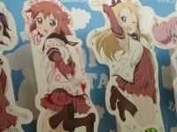 出演声優のサイン入りの「ゆるゆり♪♪」パネル（fukaponさん撮影、Flickrより）