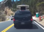 サイドブレーキを引き忘れ、車が崖から下へ！（動画）