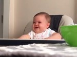 再生数４０万回超！　パパの“うっかり”に赤ちゃんが大ウケしまくる動画
