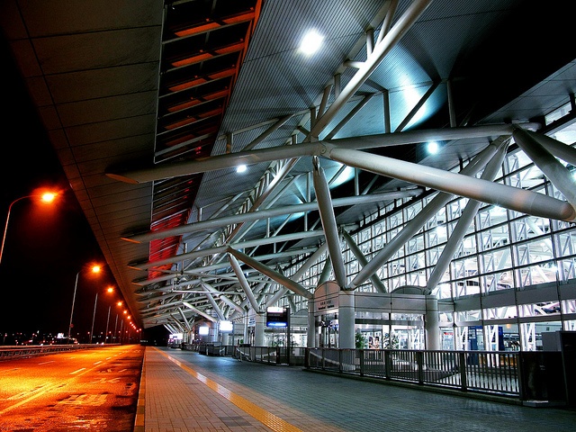 福岡空港（tsuna72さん撮影、Flickrより）