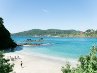 美しい尻久砂里の海岸（画像は西海市役所より提供）