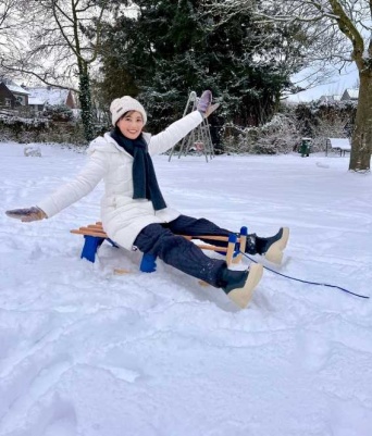 Instagram:生田絵梨花(@ikutaerika.official)より