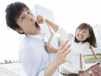 サイッテー！　「思いやりがないな」と思う男性の言動・12