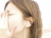 じんわり、ゆっくり、心に沁みる……。女性が選ぶ、失恋した心を癒やしてくれる曲は○○！