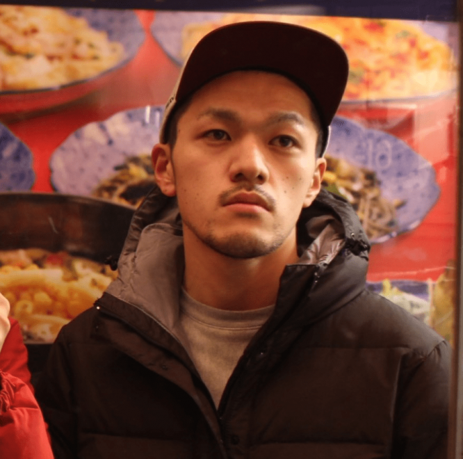 ※画像はカミナリ・まなぶのインスタグラムアカウント『＠kaminarimanabu』より