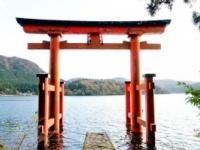 龍神パワーで縁結び！関東屈指のパワースポット・箱根九頭龍神社