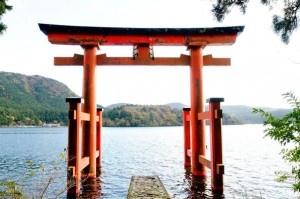 龍神パワーで縁結び！関東屈指のパワースポット・箱根九頭龍神社