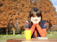 紅葉の季節に出会いたい！　男性が求める「秋の理想の女性タイプ」