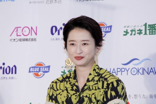 島袋寛子